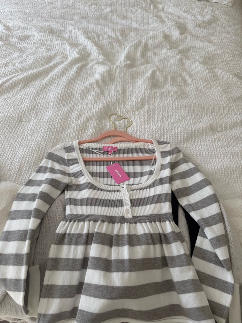 Women’s Gray & White Striped Long-Sleeve Babydoll Top